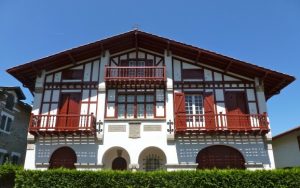 maison-de-style-basque